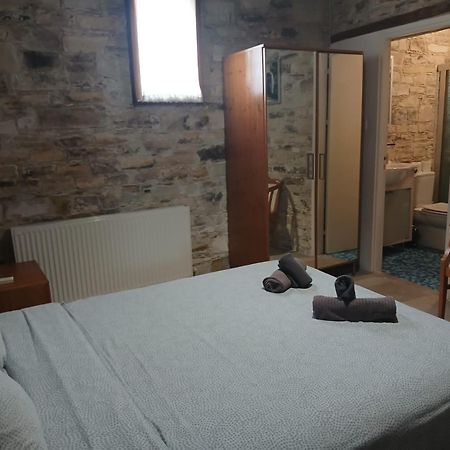 Skarinou'S Landhouse Poolside Heaven Apartment Екстер'єр фото