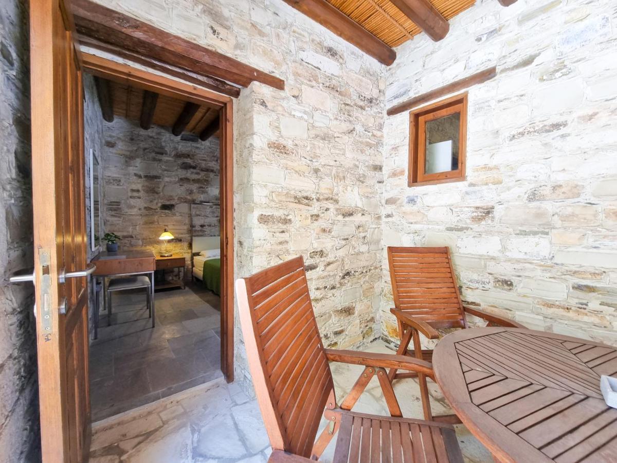 Skarinou'S Landhouse Poolside Heaven Apartment Екстер'єр фото